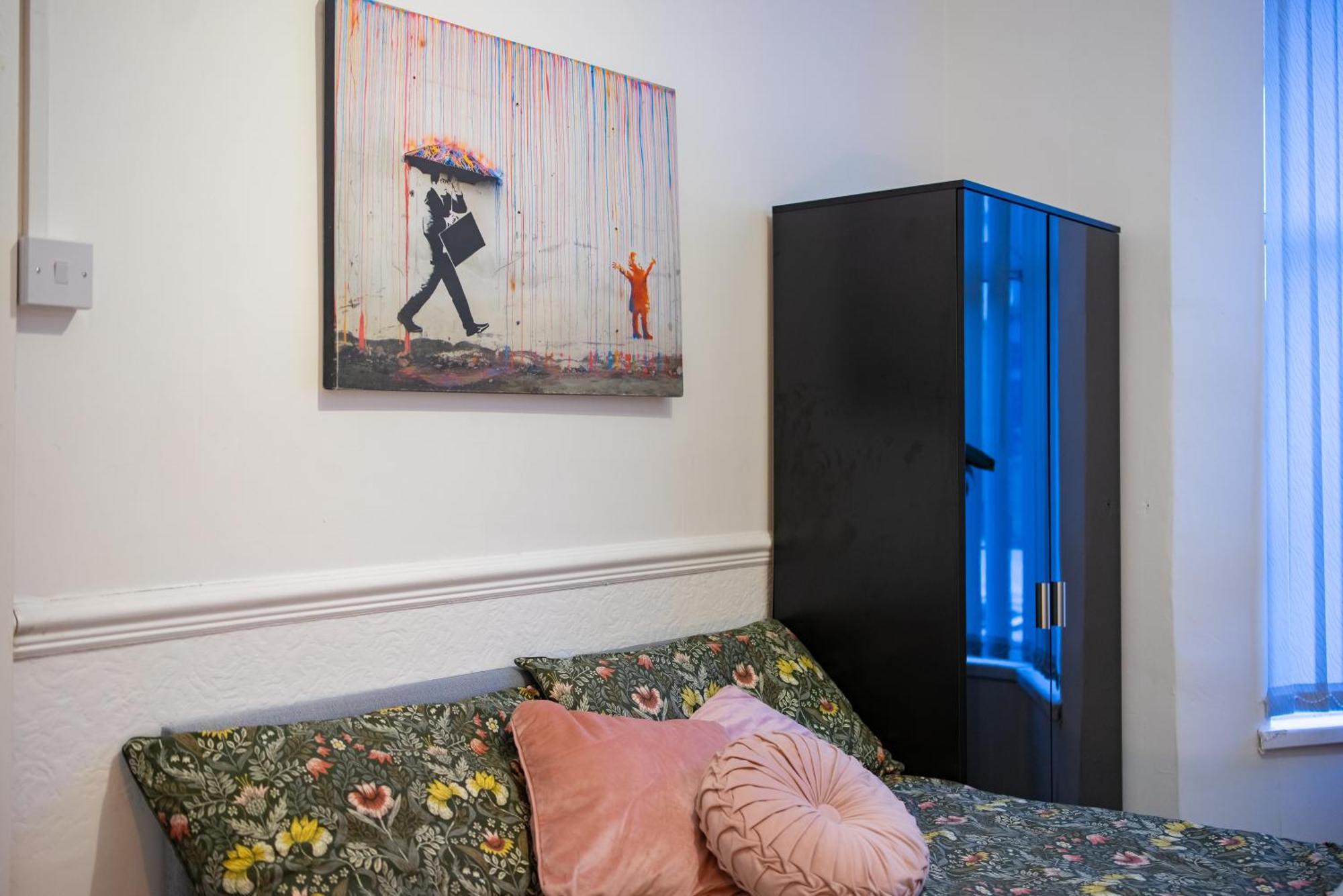 Cozy Rooms In Shared Accommodation Near Anfield Stadium With Parking And Wifi Liverpool Exterior foto