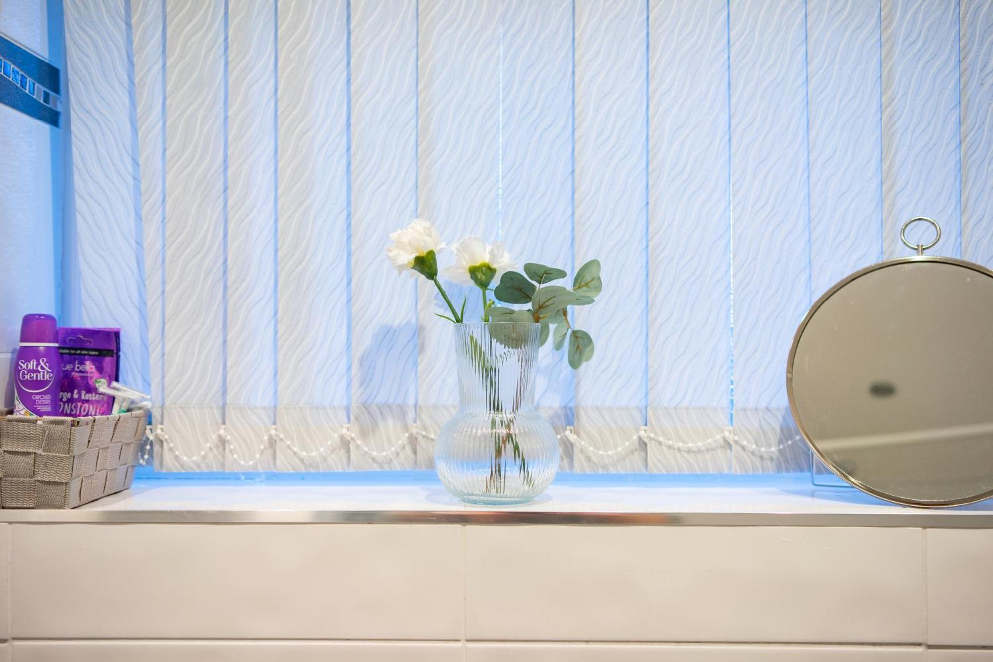 Cozy Rooms In Shared Accommodation Near Anfield Stadium With Parking And Wifi Liverpool Exterior foto