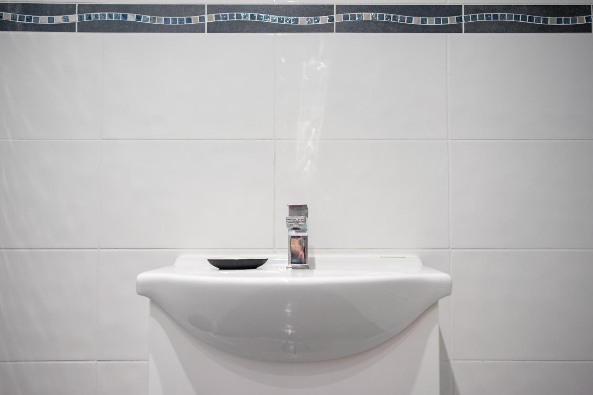 Cozy Rooms In Shared Accommodation Near Anfield Stadium With Parking And Wifi Liverpool Exterior foto